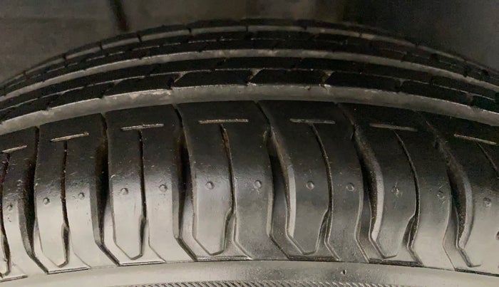 2021 Tata ALTROZ XE PETROL, Petrol, Manual, 20,428 km, Left Rear Tyre Tread