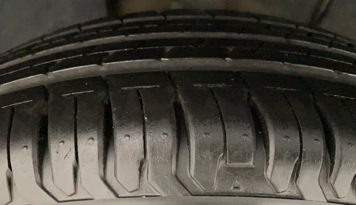 2021 Tata ALTROZ XE PETROL, Petrol, Manual, 20,428 km, Right Rear Tyre Tread
