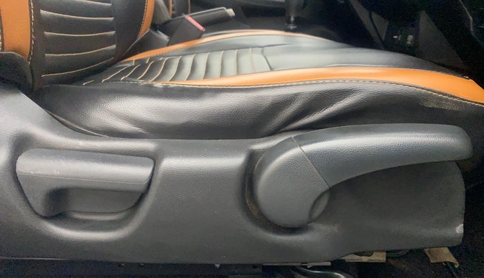 2018 Honda WR-V 1.5L I-DTEC VX MT, Diesel, Manual, 1,46,506 km, Driver Side Adjustment Panel