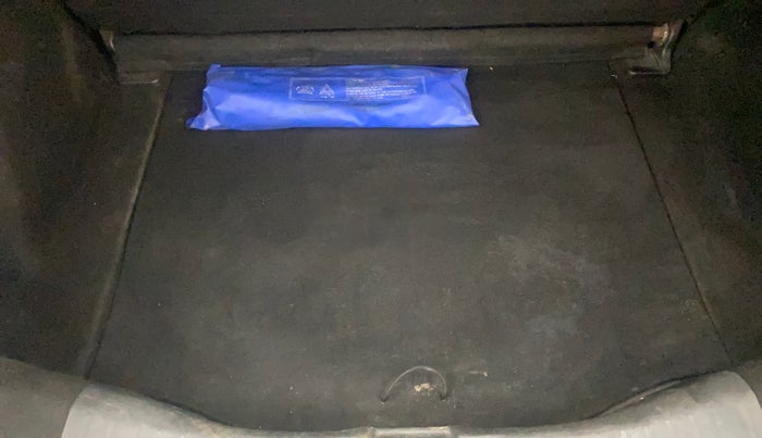 2018 Honda WR-V 1.5L I-DTEC VX MT, Diesel, Manual, 1,46,506 km, Boot Inside