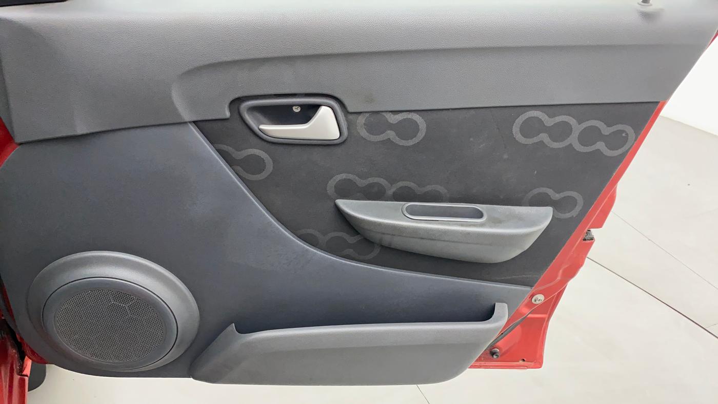 2014 Maruti Alto 800 VXI, Petrol, Manual, 28,380 km, Driver Side Door Panels Control