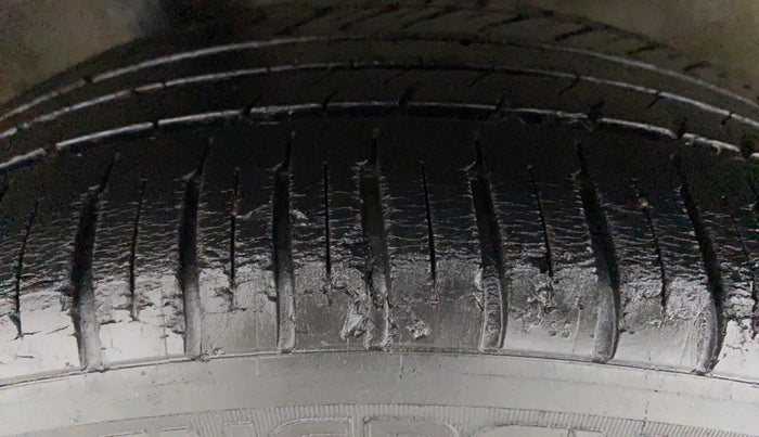 2012 Honda City V AT, Petrol, Automatic, 43,143 km, Right Rear Tyre Tread