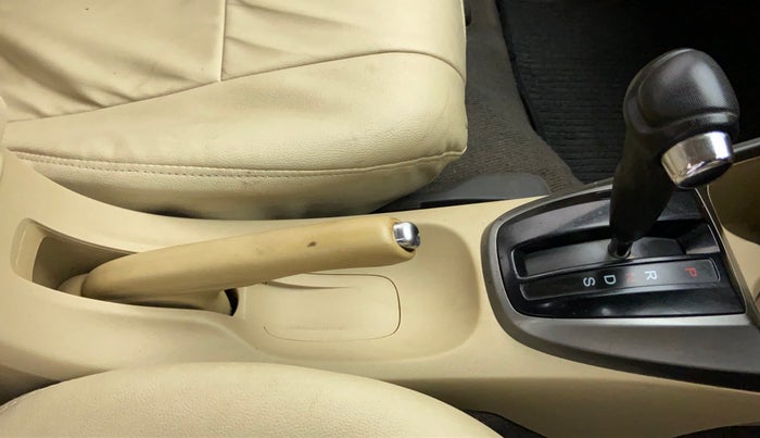 2012 Honda City V AT, Petrol, Automatic, 43,143 km, Gear Lever