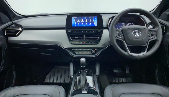 2022 Tata Safari XZA PLUS 6 S DARK EDITION, Diesel, Automatic, 8,396 km, Dashboard
