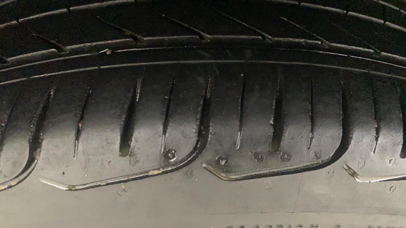 2019 Volkswagen Vento HIGHLINE PLUS 1.2 AT 16 ALLOY, Petrol, Automatic, 65,345 km, Right Rear Tyre Tread
