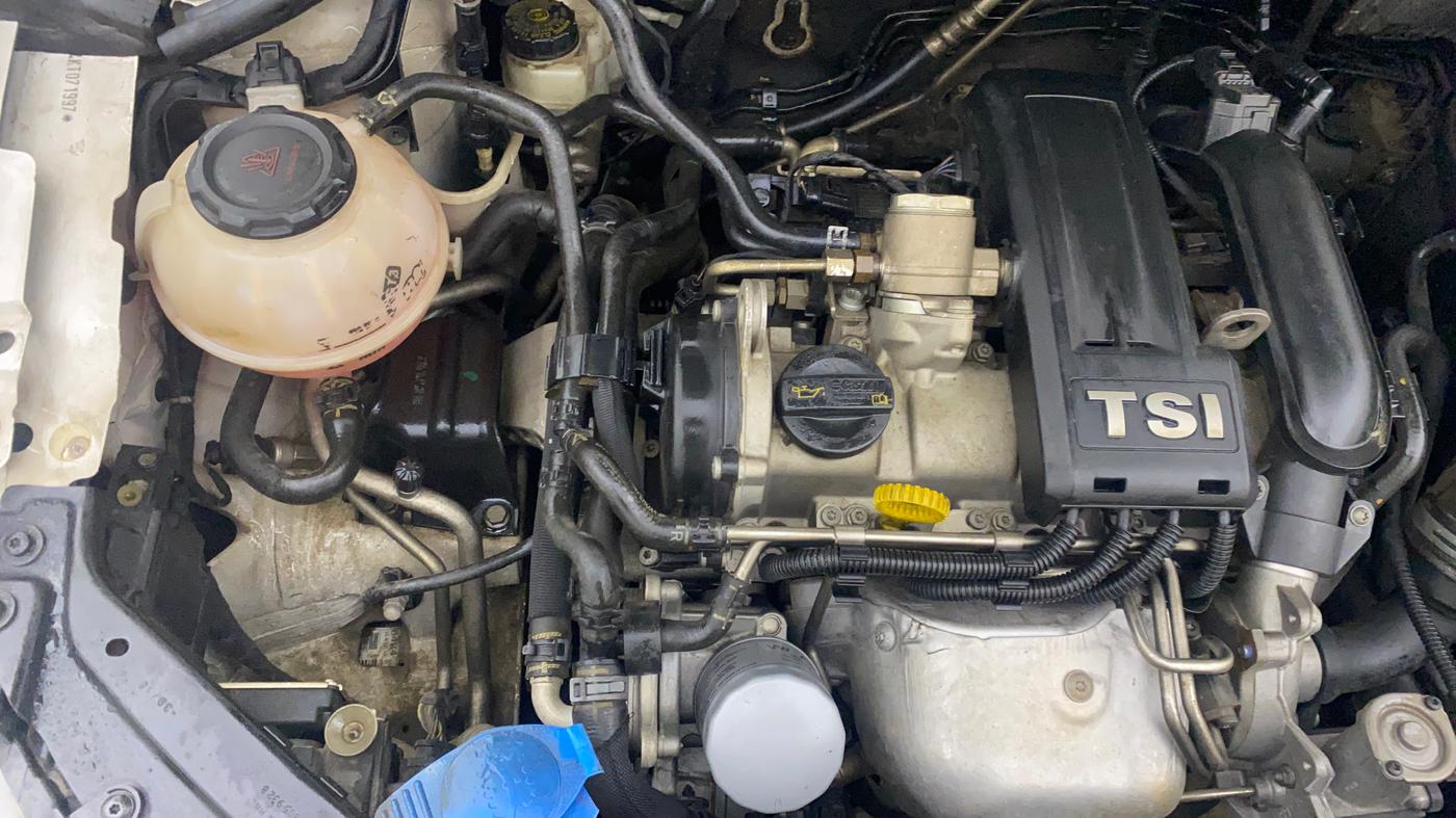 2019 Volkswagen Vento HIGHLINE PLUS 1.2 AT 16 ALLOY, Petrol, Automatic, 65,345 km, Engine View - Right