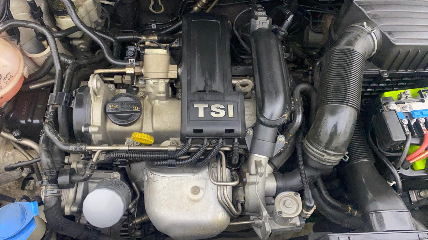 2019 Volkswagen Vento HIGHLINE PLUS 1.2 AT 16 ALLOY, Petrol, Automatic, 65,345 km, Engine View