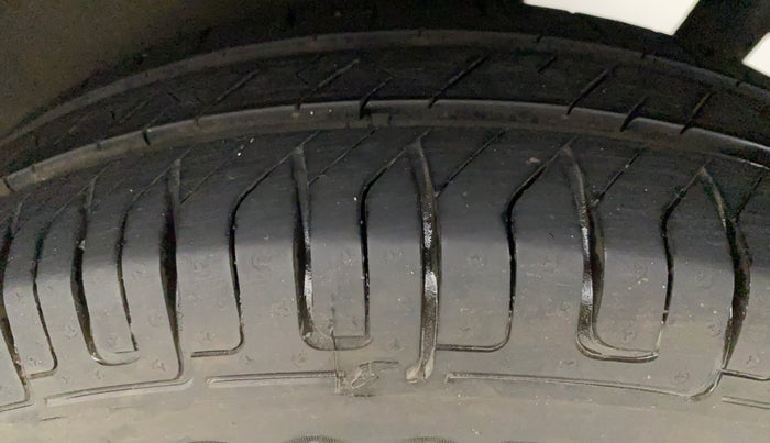 2015 Maruti Wagon R 1.0 LXI CNG, CNG, Manual, 64,511 km, Left Rear Tyre Tread