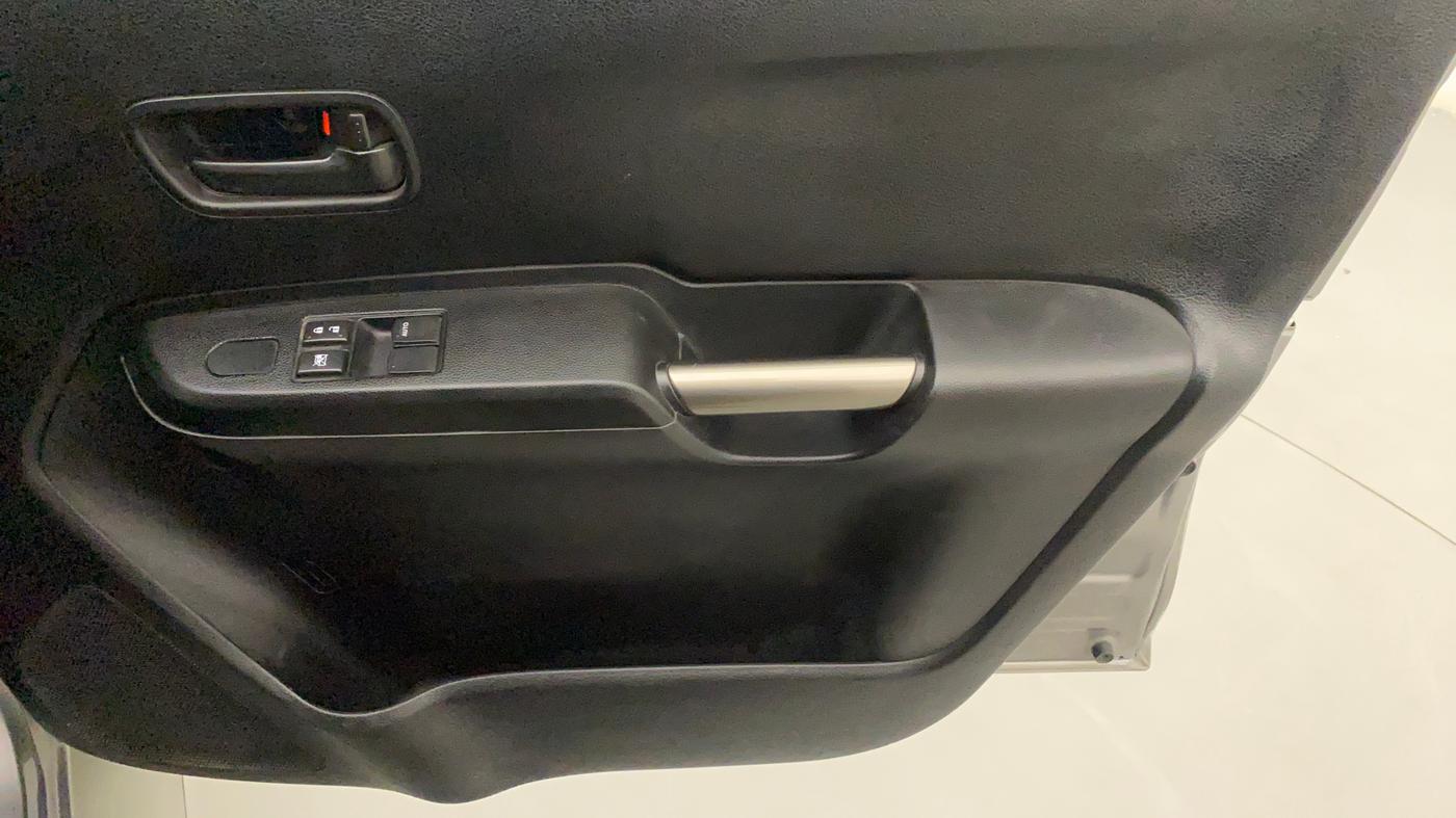 2018 Maruti IGNIS SIGMA 1.2, Petrol, Manual, 20,581 km, Driver Side Door Panels Control