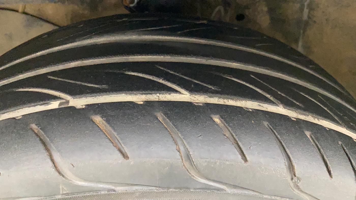 2012 Honda City 1.5L I-VTEC V MT, Petrol, Manual, 1,00,978 km, Left Front Tyre Tread