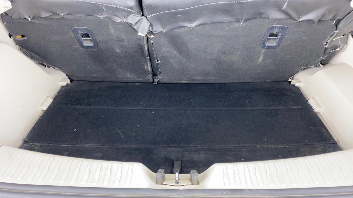 2019 Mahindra XUV300 1.5 W6 MT, Diesel, Manual, 43,660 km, Boot Inside