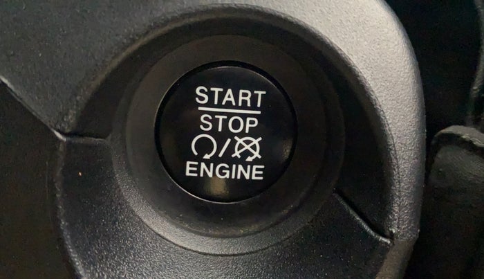 2017 Jeep Compass LONGITUDE 2.0 DIESEL, Diesel, Manual, 1,27,577 km, Keyless Start/ Stop Button