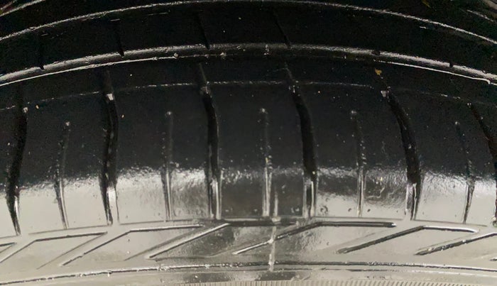 2017 Tata NEXON XZ PLUS PETROL, Petrol, Manual, 26,210 km, Right Rear Tyre Tread