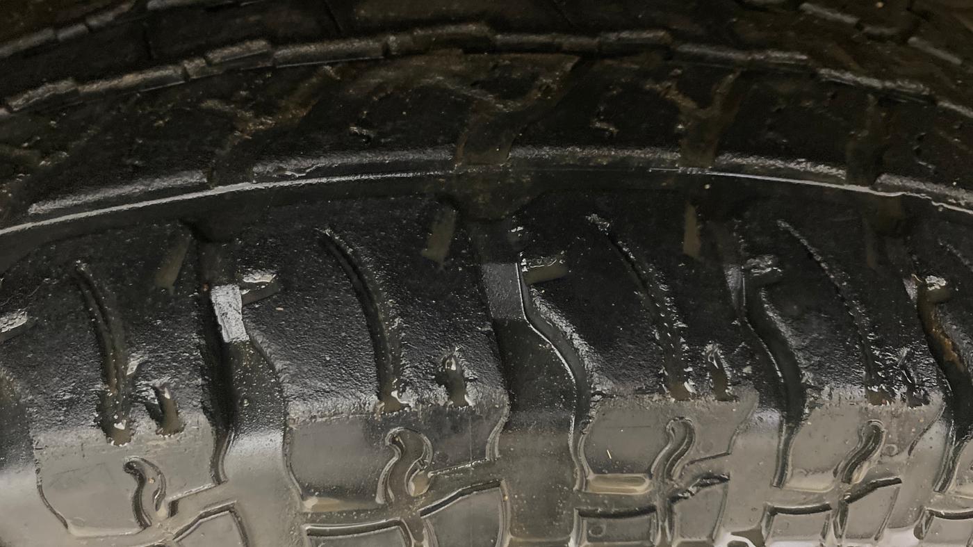 2021 Mahindra Thar LX HT PETROL 4WD MT, Petrol, Manual, 50,020 km, Right Front Tyre Tread