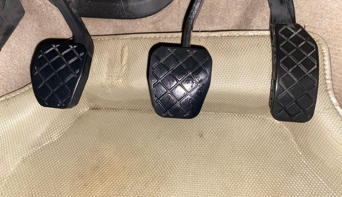 2013 Volkswagen Polo COMFORTLINE 1.2L, Diesel, Manual, 72,951 km, Pedals