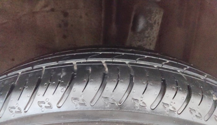 2024 Nissan MAGNITE XV PREMIUM TURBO CVT, Petrol, Automatic, 7,047 km, Left Rear Tyre Tread