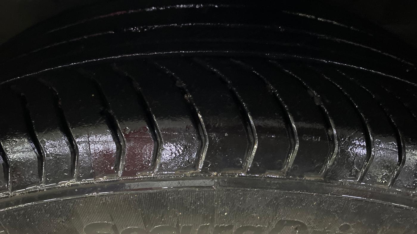 2019 Ford Ecosport TITANIUM 1.5L SPORTS(SUNROOF) DIESEL, Diesel, Manual, 80,652 km, Left Front Tyre Tread