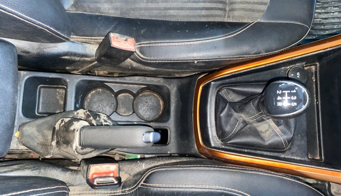 2019 Ford Ecosport TITANIUM 1.5L SPORTS(SUNROOF) DIESEL, Diesel, Manual, 80,586 km, Gear Lever