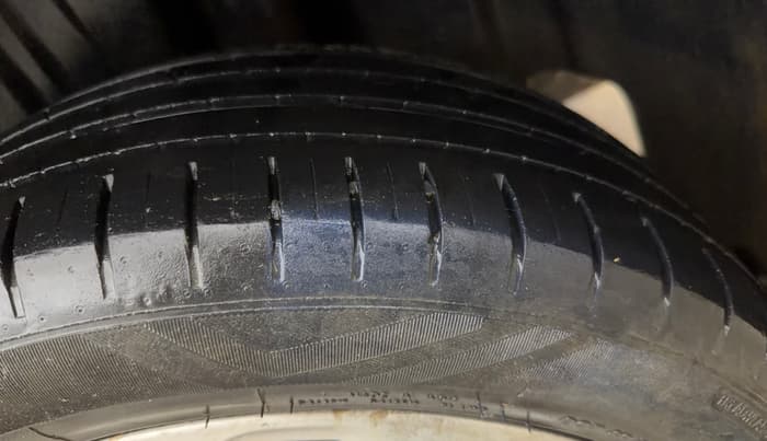 2023 Maruti Baleno ZETA PETROL 1.2, Petrol, Manual, 46,071 km, Left Rear Tyre Tread