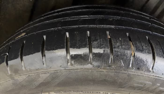 2023 Maruti Baleno ZETA PETROL 1.2, Petrol, Manual, 46,071 km, Right Rear Tyre Tread