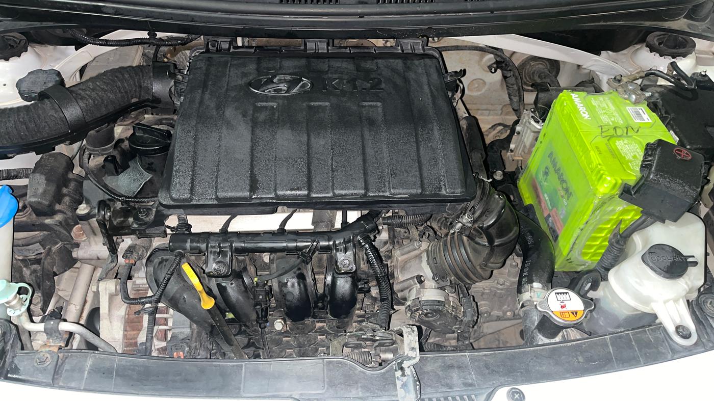 2015 Hyundai Xcent S 1.2, Petrol, Manual, 57,684 km, Engine View