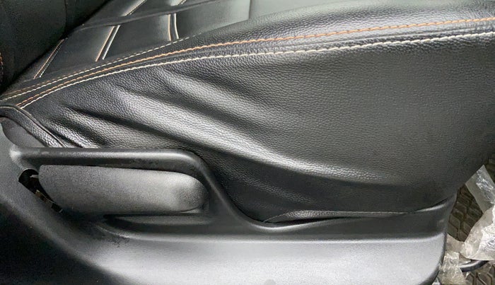 2016 Maruti Swift LXI (O), Petrol, Manual, 8,717 km, Driver Side Adjustment Panel