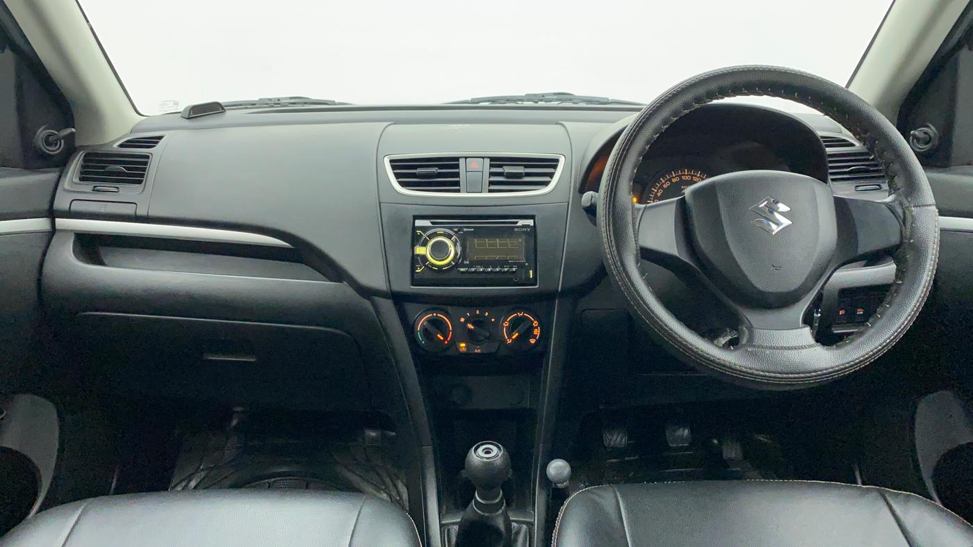 2016 Maruti Swift LXI (O), Petrol, Manual, 8,717 km, Dashboard