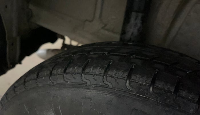 2019 Maruti New Wagon-R LXI CNG (O) 1.0, CNG, Manual, 85,743 km, Right Rear Tyre Tread