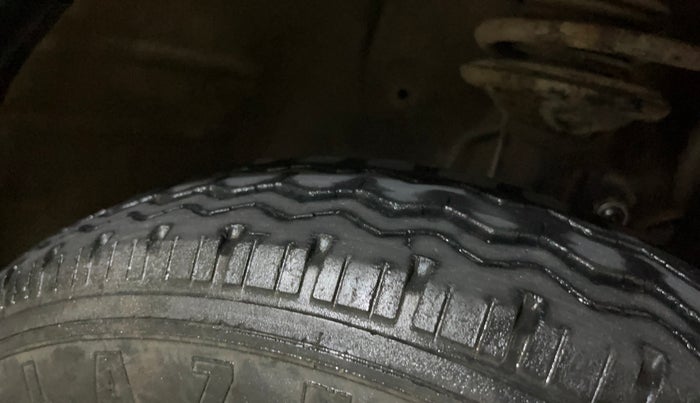 2019 Maruti New Wagon-R LXI CNG (O) 1.0, CNG, Manual, 85,743 km, Right Front Tyre Tread