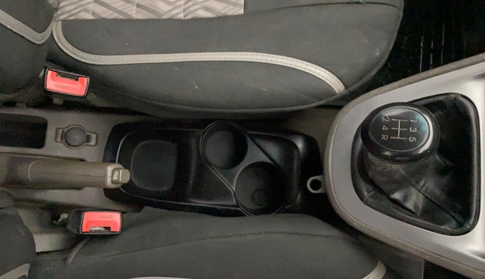 2013 Hyundai i10 SPORTZ 1.2, Petrol, Manual, 90,776 km, Gear Lever