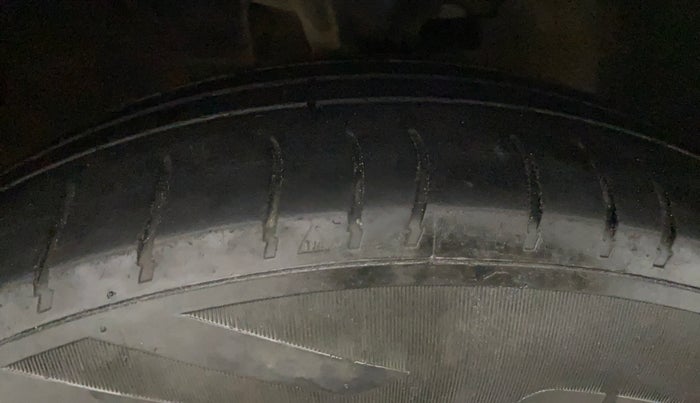 2013 Hyundai i10 SPORTZ 1.2, Petrol, Manual, 90,776 km, Left Front Tyre Tread