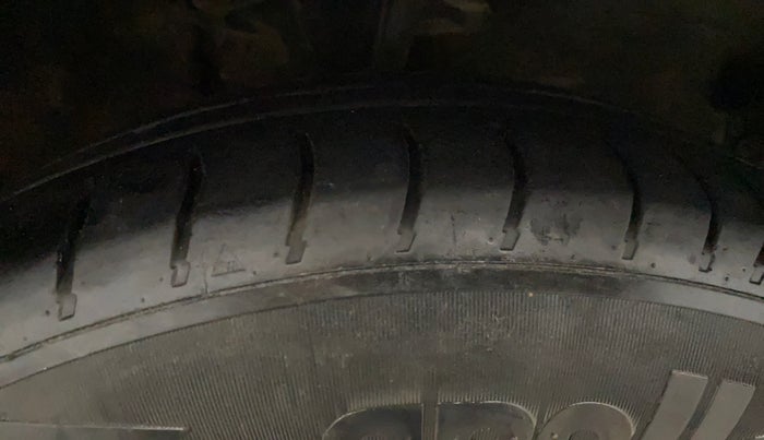 2013 Hyundai i10 SPORTZ 1.2, Petrol, Manual, 90,776 km, Right Front Tyre Tread