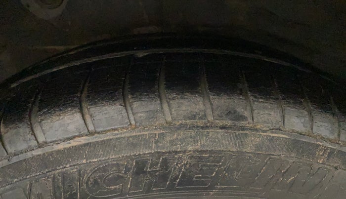 2013 Hyundai i10 SPORTZ 1.2, Petrol, Manual, 90,776 km, Right Rear Tyre Tread