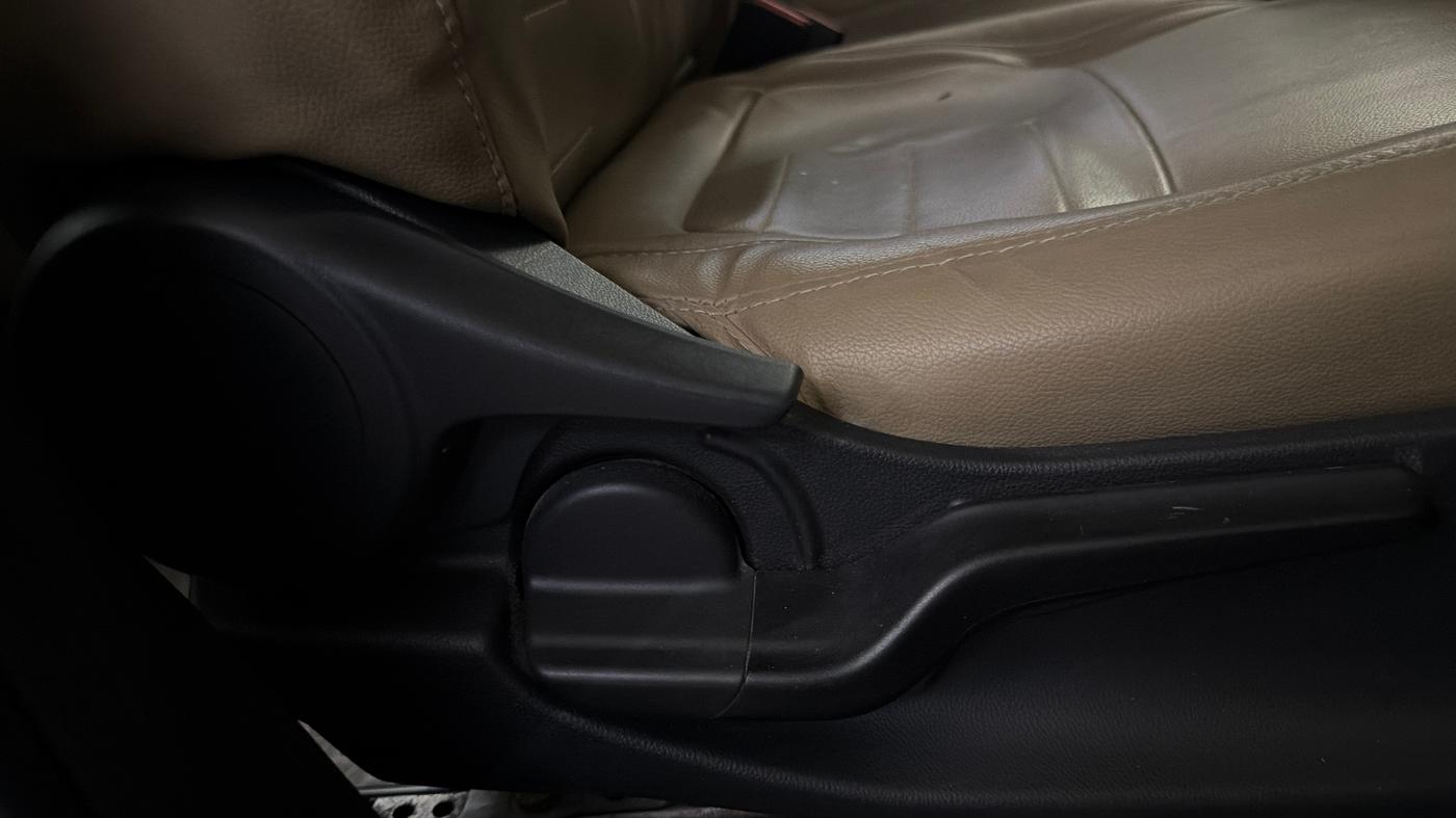 2019 Honda Amaze 1.2L I-VTEC V CVT, Petrol, Automatic, 68,743 km, Driver Side Adjustment Panel