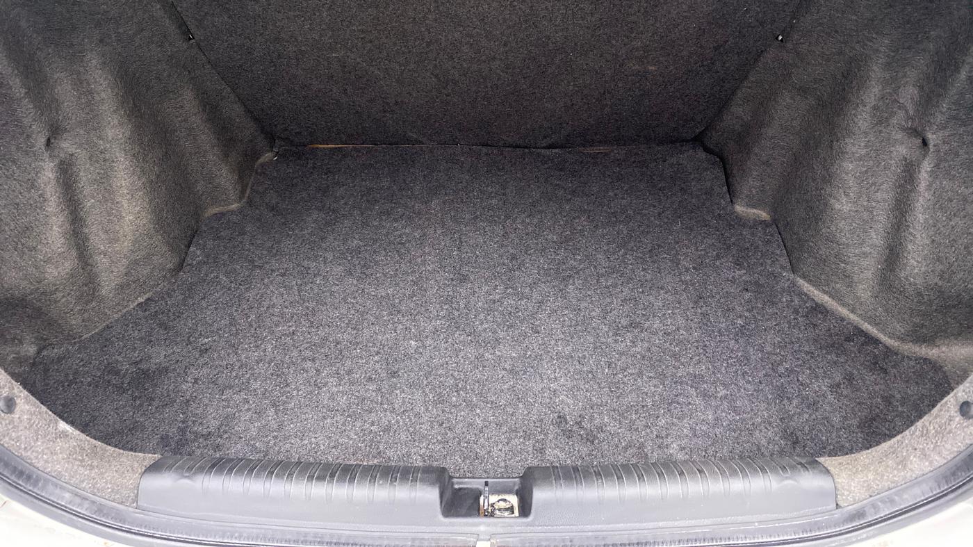 2013 Honda Amaze 1.2 VXMT I VTEC, Petrol, Manual, 46,702 km, Boot Inside