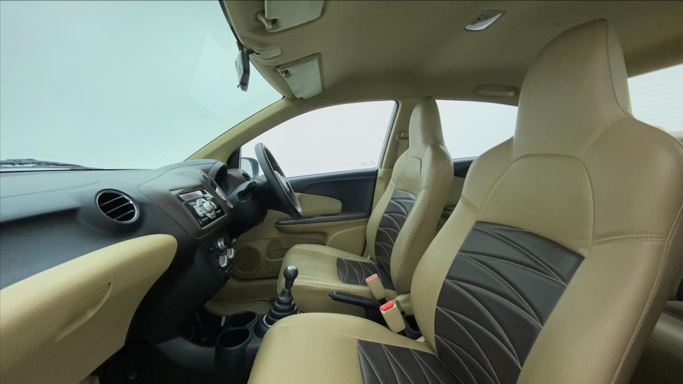 2013 Honda Amaze 1.2 VXMT I VTEC, Petrol, Manual, 46,702 km, Right Side Front Door Cabin