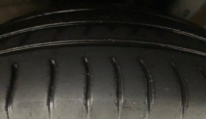 2020 Hyundai AURA S 1.2, Petrol, Manual, 37,271 km, Left Rear Tyre Tread