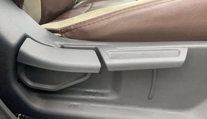 2020 Hyundai AURA S 1.2, Petrol, Manual, 37,271 km, Driver Side Adjustment Panel