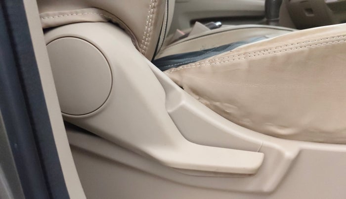 2022 Maruti Ertiga   VXI (O) CNG, CNG, Manual, 44,485 km, Driver Side Adjustment Panel