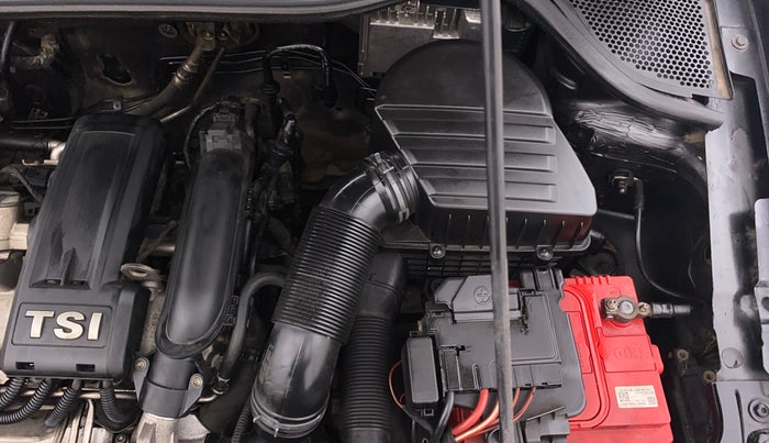 2016 Volkswagen Vento HIGHLINE PETROL AT, Petrol, Automatic, 1,21,165 km, Engine View - Left