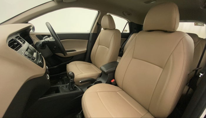 2019 Hyundai Elite i20 MAGNA PLUS 1.2, Petrol, Manual, 25,475 km, Right Side Front Door Cabin