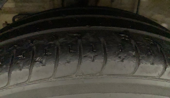 2019 Hyundai Elite i20 MAGNA PLUS 1.2, Petrol, Manual, 25,475 km, Right Rear Tyre Tread