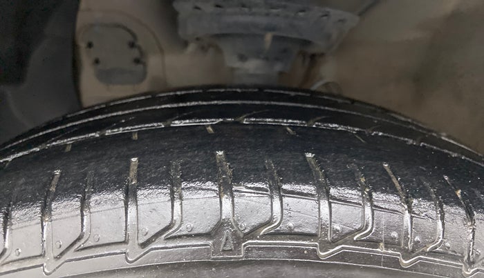 2019 Hyundai Elite i20 SPORTZ PLUS 1.2, Petrol, Manual, 40,906 km, Left Front Tyre Tread