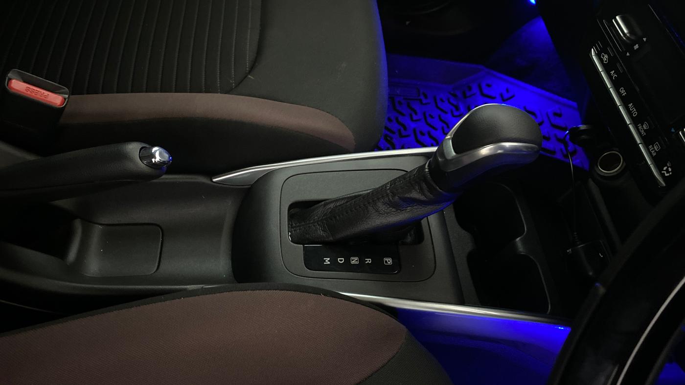 2023 Maruti FRONX ALPHA 1.0L TURBO 6 AT, Petrol, Automatic, 20,611 km, Gear Lever