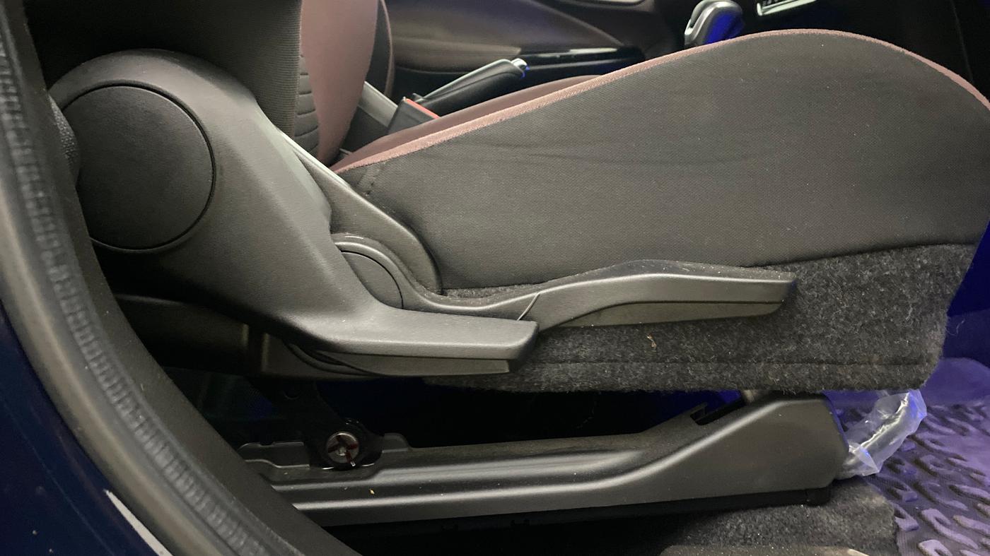 2023 Maruti FRONX ALPHA 1.0L TURBO 6 AT, Petrol, Automatic, 20,611 km, Driver Side Adjustment Panel