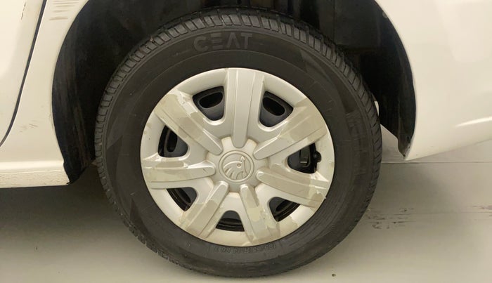 2013 Skoda Rapid ACTIVE 1.6 MPI MT PLUS, Petrol, Manual, 90,993 km, Left Rear Wheel