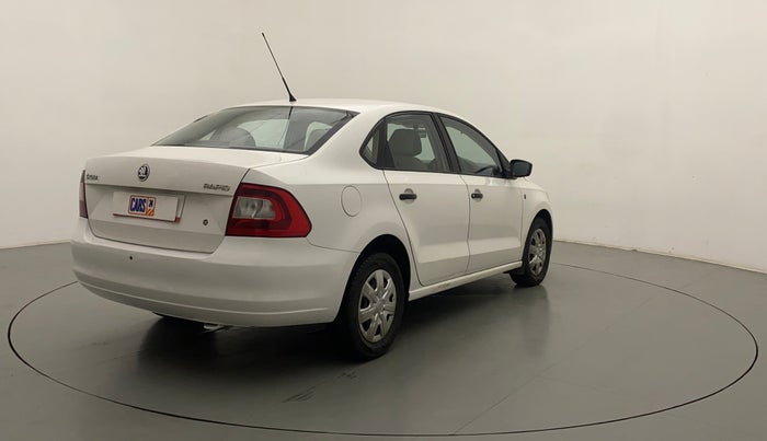 2013 Skoda Rapid ACTIVE 1.6 MPI MT PLUS, Petrol, Manual, 90,993 km, Right Back Diagonal