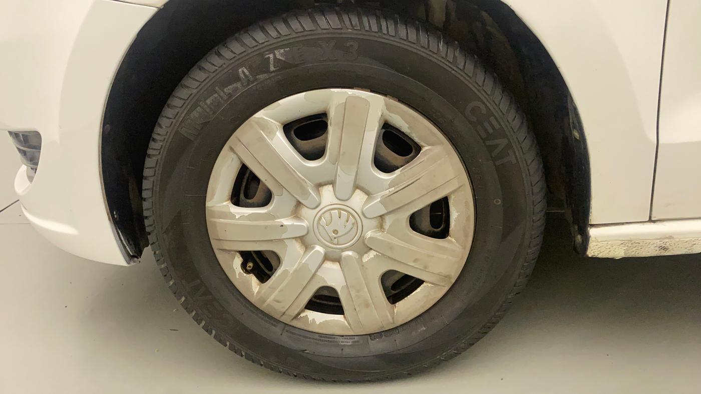2013 Skoda Rapid ACTIVE 1.6 MPI MT PLUS, Petrol, Manual, 90,993 km, Left Front Wheel