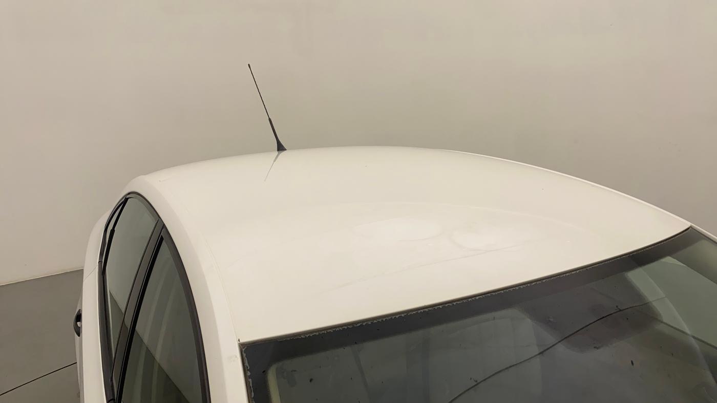 2013 Skoda Rapid ACTIVE 1.6 MPI MT PLUS, Petrol, Manual, 90,993 km, Roof