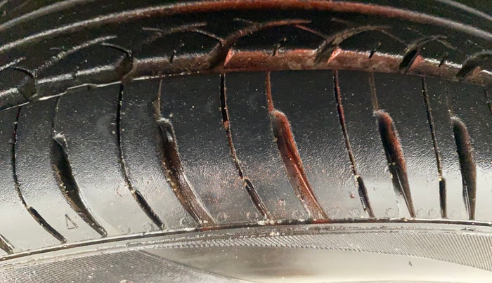 2018 Tata Tiago XZA PETROL, Petrol, Automatic, 44,034 km, Left Front Tyre Tread